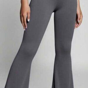 HOLLISTER 	Ultra High-Rise Flare Legging M LONG